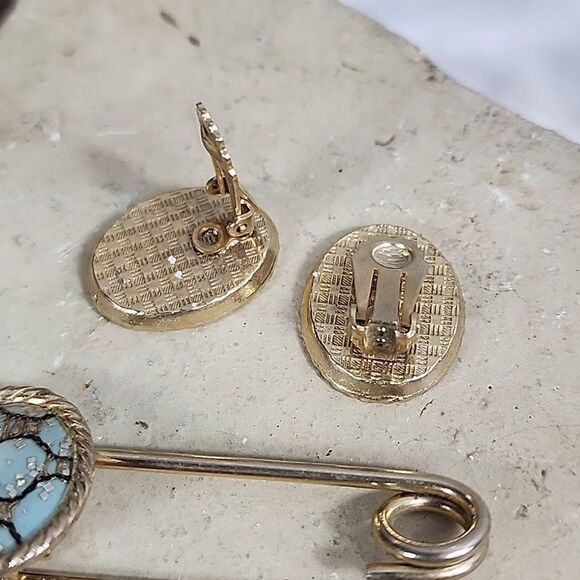 Vintage Confetti Clip~on Earrings and Safety Pin Style Brooch - Picture 6 of 8